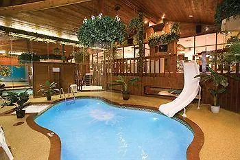 Sybaris Pool Suites Northbrook - Adults Only 2* Glenview