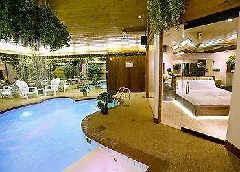 Hotel Sybaris Pool Suites Northbrook - Adults Only 2*