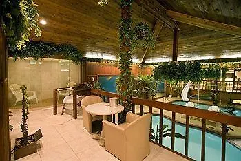 Sybaris Pool Suites Northbrook - Adults Only Glenview