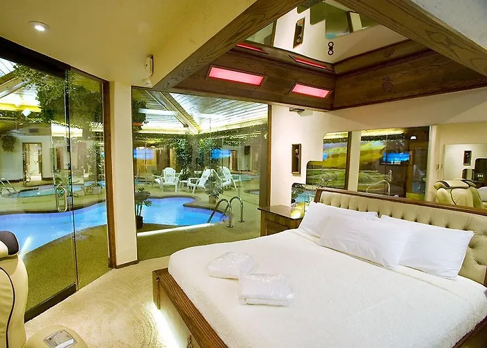 Sybaris Pool Suites Northbrook - Adults Only 2* Glenview